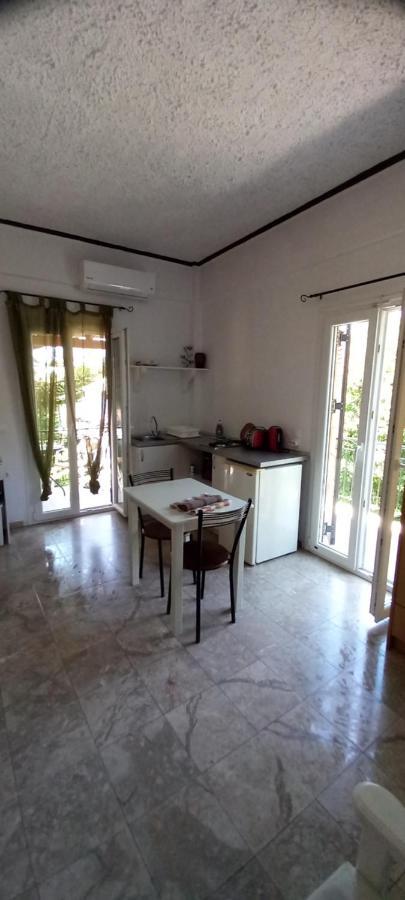 Nikis Apartments Agios Gordios  Bagian luar foto