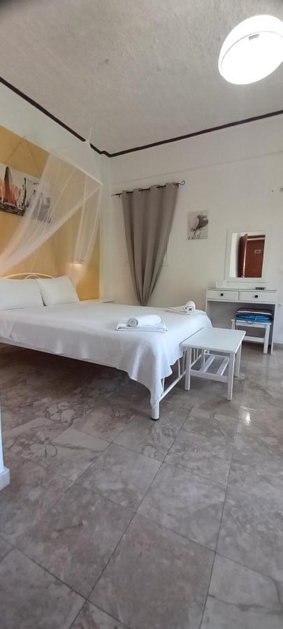 Nikis Apartments Agios Gordios  Bagian luar foto