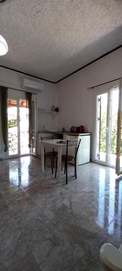 Nikis Apartments Agios Gordios  Bagian luar foto